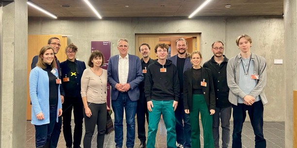 Das erste Treffen mit Stefan Wenzel vom BMWK am 11. Januar 2023 (5. von links). Mit dabei u.a. die Expert:innen Viola Theesfeld, Volker Quaschning und Martina Eick (1., 2. u. 4. von links). @Ivan Villanueva
