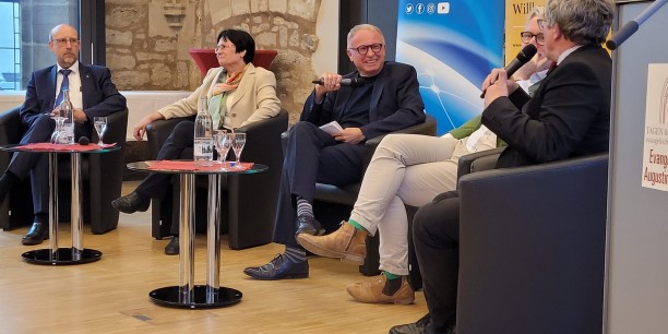Podiumsdiskussion im Augustinerkloster zu 30 Jahre Staats-Kirchen-Vertrag in Thüringen. Foto: (c) Kranich/EAT