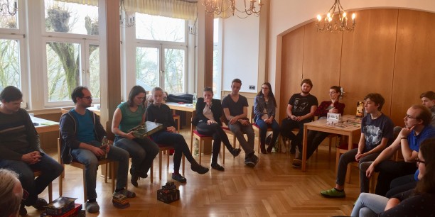 Es wurden klassische Brettspiele gespielt und neue Formen des gemeinsamen Spielens ausprobiert. Foto: ©Jan Grooten/ EAT