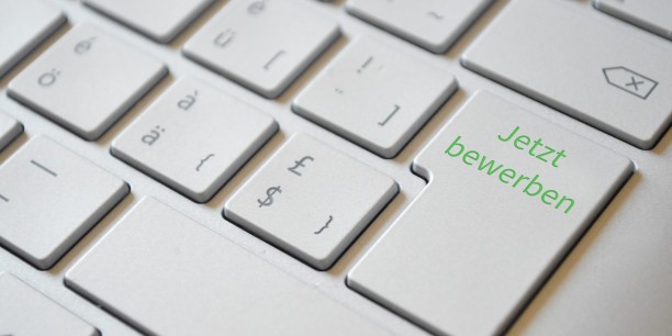 Wir freuen uns auf Ihre Bewerbung! Foto: athree23/pixabay