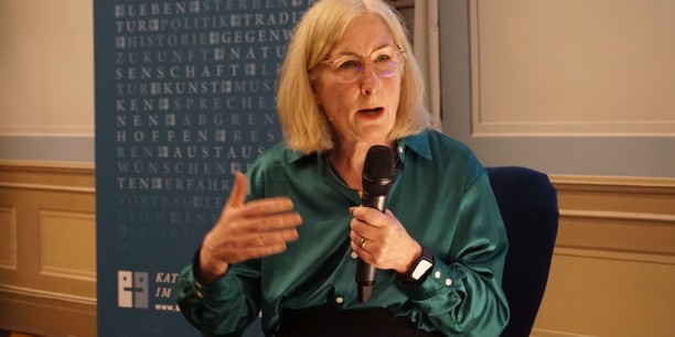 Die renommierte Historikerin Lyndal Roper berichtete von ihren Forschungsergebnissen zur Motivation der Bauern. Foto (c): Wollenhaupt-Schmidt/EAT.