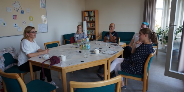 Reden über Digitalisierung ist wichtiger Bestandteil des Netzpolitischen Fachtags: Wie stelle ich mich im Netz so dar, dass ich mich damit wohlfühle? Foto: © EAT