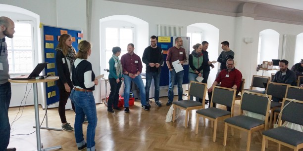 Danach werden Sessionvorschläge gesammelt und so der Tagesablauf gestaltet. Foto: © EAT