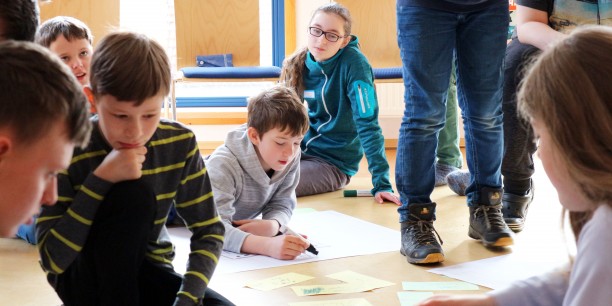 Auf kreative Weise entwickelten die Teilnehmenden eigene Maschinen. Foto: ©Désirée Reuther/ EAT