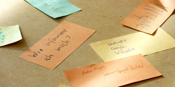 In einer ersten Gesprächsrunde wurde sich darüber ausgetauscht, wie man am besten an Informationen gelangen kann. Foto: ©Désirée Reuther/ EAT