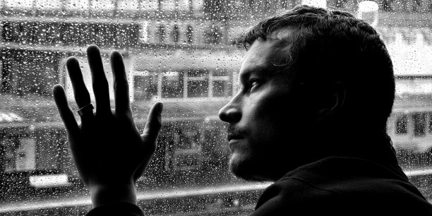 Kein ausschließliches Problem der älteren Generation: Auch zunehmend jüngere Menschen fühlen sich einsam. Foto: pixabay