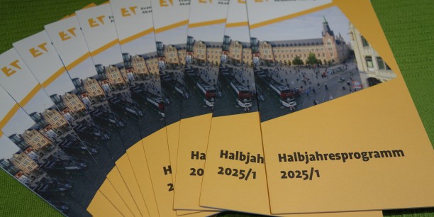Der neue Pogrammflyer für das erste Halbjahr 2025 ist da! Foto: (c) Zubarik/EAT