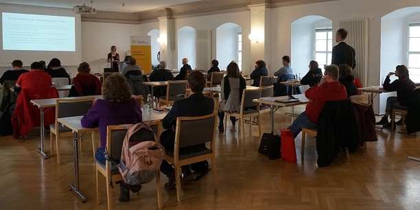 Gut 40 Betriebs- und Personalräte sowie Beschäftigte aus Gewerkschaften und Verwaltung kamen am 3. und 4. März 2022 zur 8. Thüringer Arbeitszeitkonferenz im Zinzendorfhaus Neudietendorf zusammen. Foto: (c) Anna Lübbers/EAT