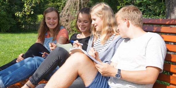 Schülerinnen und Schüler der Jenaplan-Schule aus Jena beim Nachdenken. Foto: ©Désirée Reuther