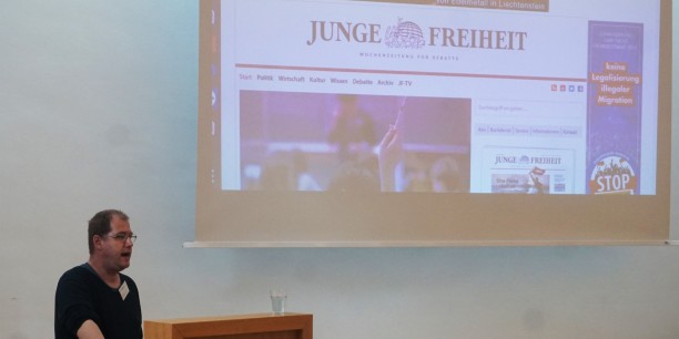 Wie sieht die parallele Medienwelt des Rechtspopulismus in Deutschland aus? David Begrich von Miteinander e.V. aus Magdeburg gab einen Überblick. Foto: ©EAT/Grooten