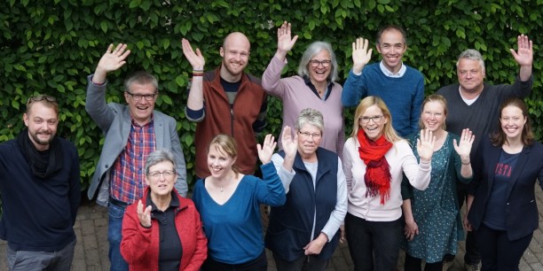 Ein fröhliches Hallo aus Leipzig, wo die Evangelische Akademie Thüringen ihre diesjährige Klausur verbrachte. Foto: ©  EAT