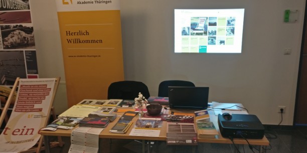Die Akademie zu Besuch im Thüringer Landtag. Foto: @Sebastian Tischer