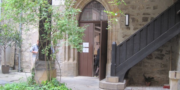 Für den Literaturgottesdienst am 8. Mai öffnete die Michaeliskirche in Erfurt ihre Pforten. Foto: © Sabine Zubarik/EAT