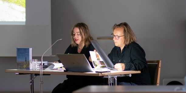 Yvonne Andrä und Stefan Petermann lesen aus dem Buch "Jenseits der Perlenkette". Foto: © JM Mendizza