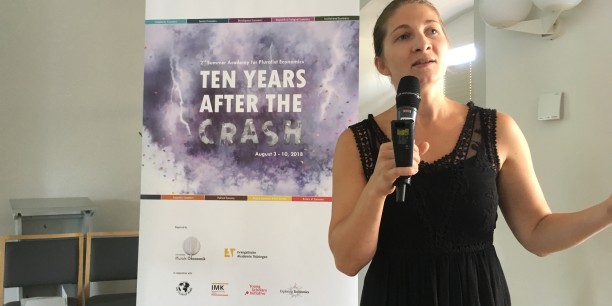 Am Samstag, 4. August, stellte Prof. Dr. Svenja Flechtner (Universität Siegen) in ihrem Einführungsvortrag überzeugende Gründe für die Notwendigkeit einer pluralen Ökonomik vor. Foto: (c) Holger Lemme/EAT