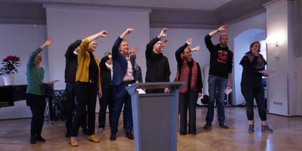 Mit einem Udo-Lindenberg-Medley verabschiedete sich das Team der Akademie am 12. Dezember offiziell von ihr. Foto: © Sophie Leins
